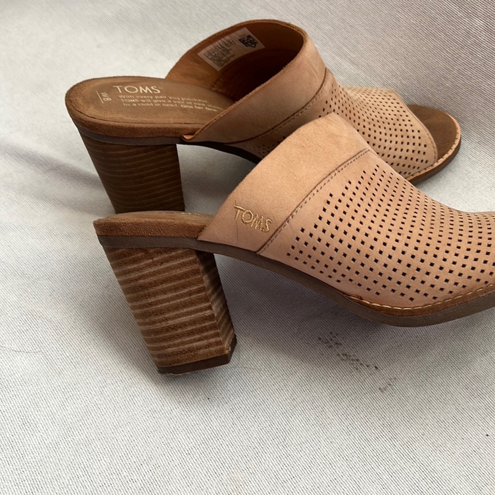 Toms Nubuck slip on mule heels